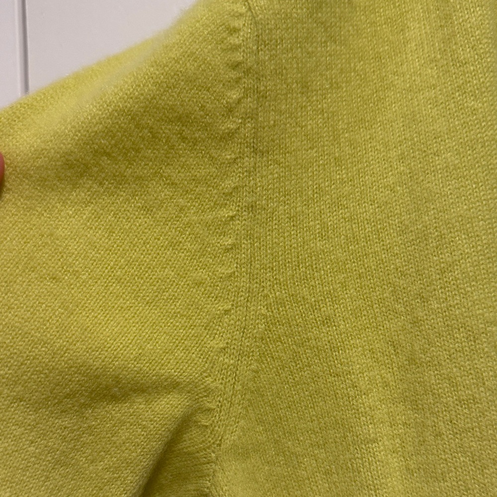 Neiman Marcus Chartreuse Cashmere Basic Open Card… - image 4